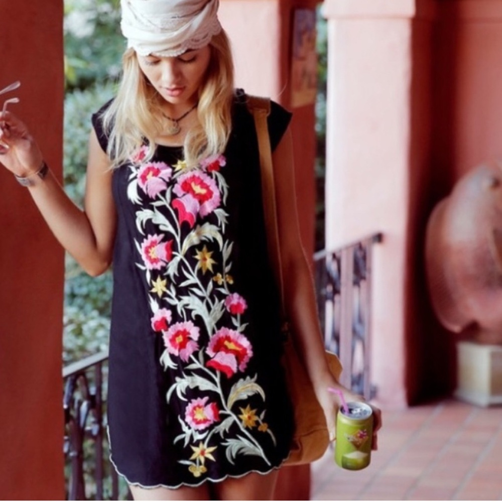 Arnhem embroidered mini